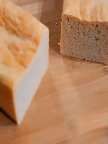 Glorified sandwich bread